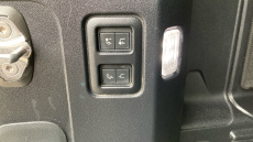 Land Rover Defender 3.0 D300 X-Dynamic SE 110 5dr Auto [7 Seat] Diesel Estate